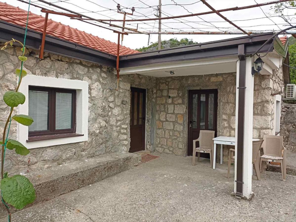 Feel The Karuch Villa Cetinje Exterior foto